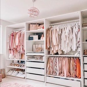 Meet your Posher, Jeanine